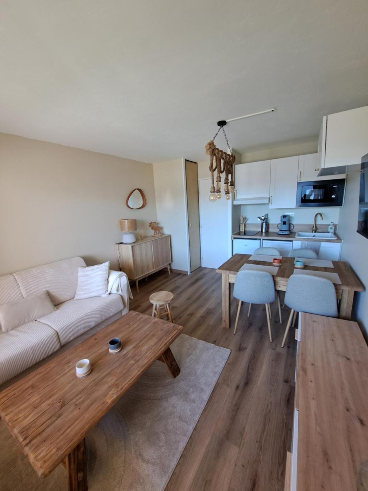 Studio Cabine 4 Couchages, Vue Face Aux Montagnes 丰罗穆 外观 照片
